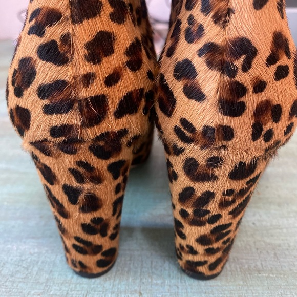 JIMMY CHOO MIRREN CARAMEL LEOPARD PRINT CALF HAIR LEATHER ANKLE BOOTS, SIZE 7.5 - Picture 4 of 11